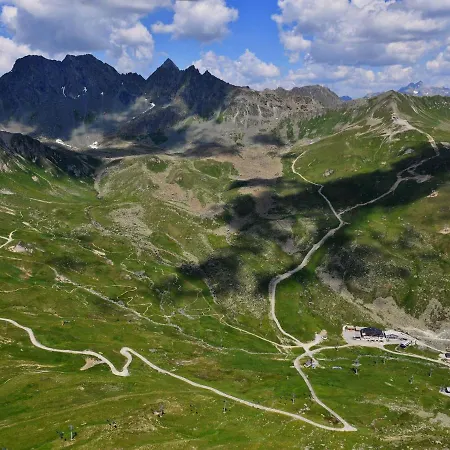 شقة Retreat In Alps سامنون