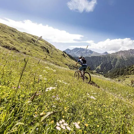 아파트 Retreat In Alps *