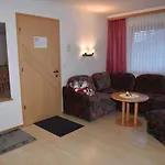 Retreat In Alps سامنون